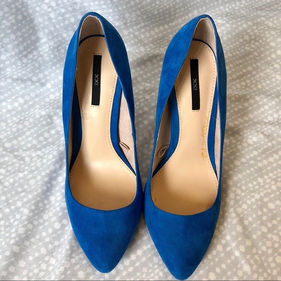 NWOT Blue Pointed Pumps - Picture 3 of 7